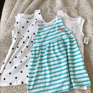 Old navy 12-18 m brand new
